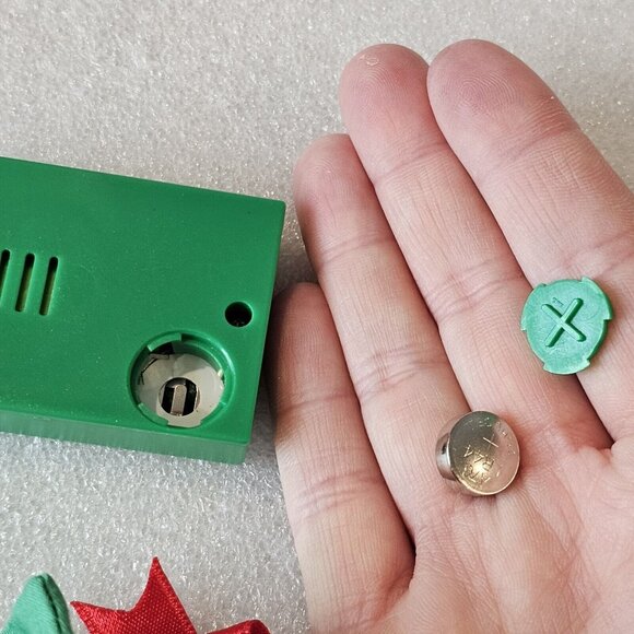 Vintage 90s Christmas Digital Countdown Ornament Mouse On Wreath WORKS - Picture 8 of 10